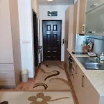 Detelina Апартамент *