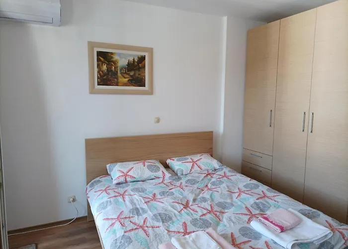 Detelina Appartement *