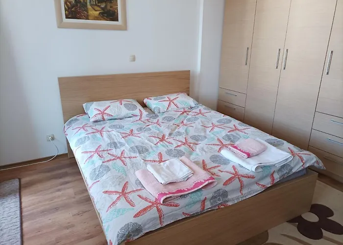 Detelina Appartement *