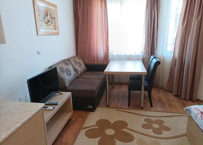 Detelina Appartement *